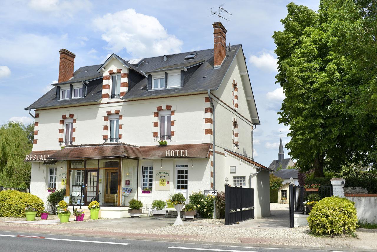 Logis Hotels Restaurant Le Dauphin Salbris Exterior photo