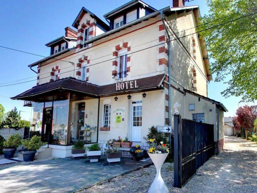 Logis Hotels Restaurant Le Dauphin Salbris Exterior photo